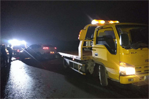 卢龙24小时车辆搭电联系电话